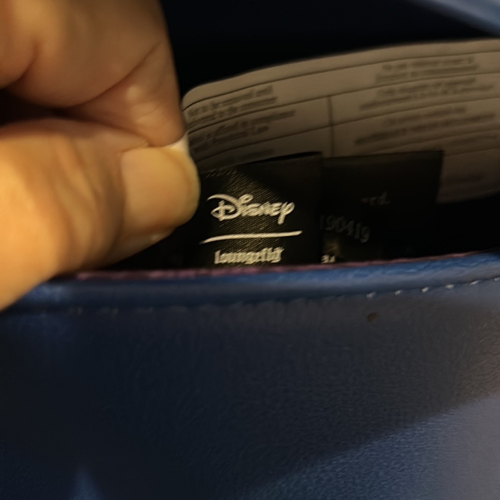 Disney’s loungefly loungefly Aladdin from the princess collection Crossbody bag - Picture 4 of 7